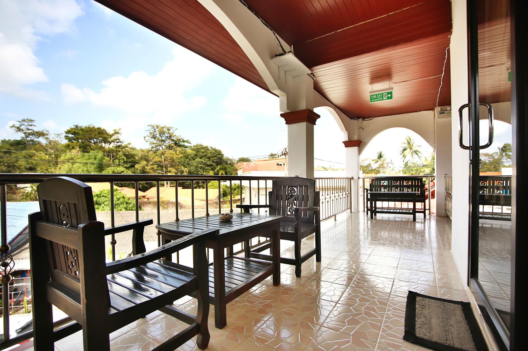 Lotus Friendly Hotel Чавенг Экстерьер фото